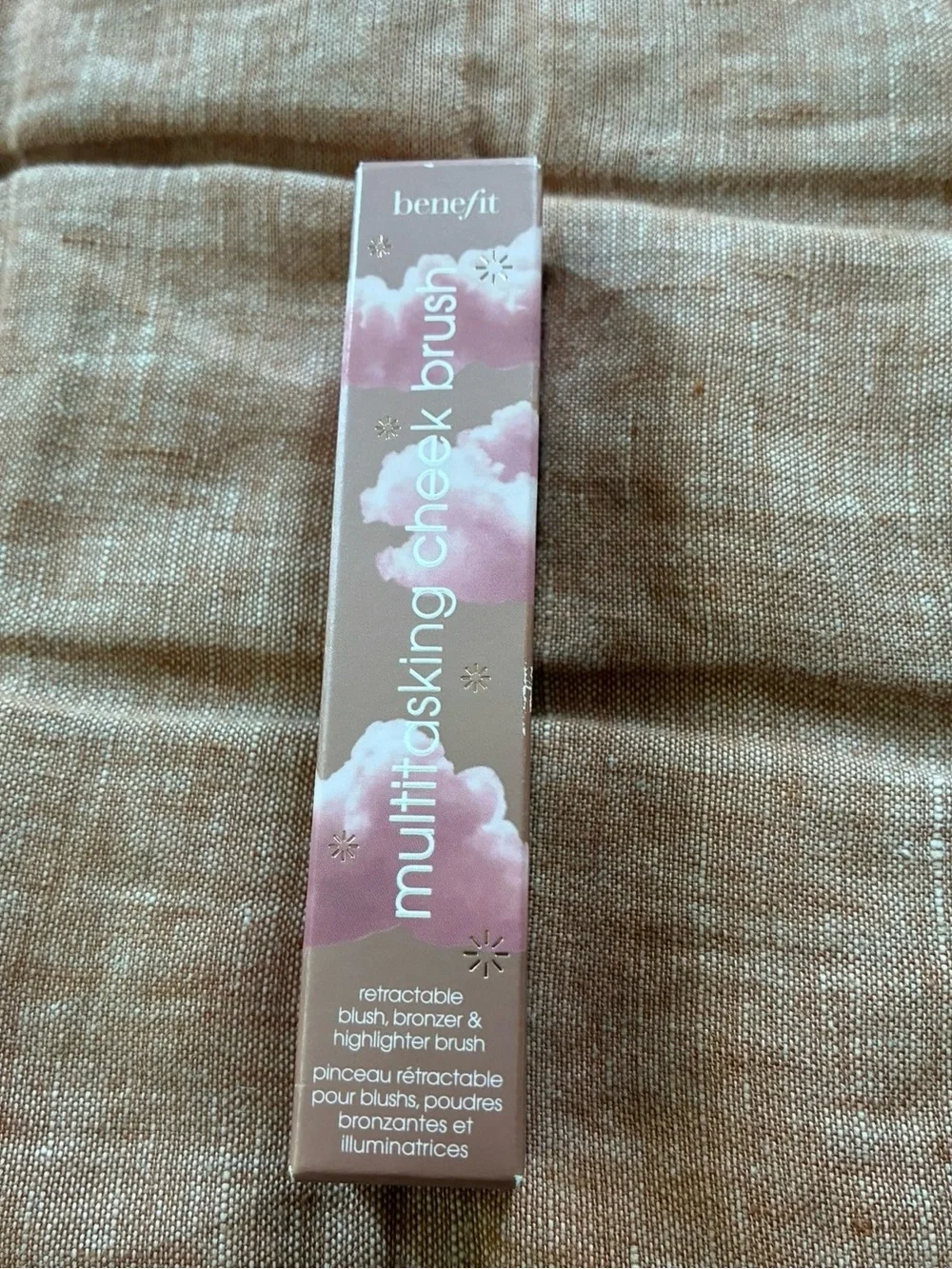 New Benefits Multitasking Cheek Retractable Brush